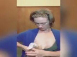 Pumping bröst mjölk: fria fria pumping mjölk smutsiga filma video- 43