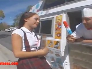 Icecream truck ýaş gyz gets more than icecream in pigtails