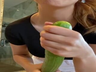 Cucumber Love: Free HD porn film d2