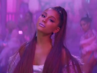Ariana grande - 7 rings (new suaugusieji filmas muzika vid 2019)