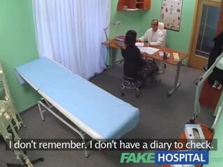 Fakehospital intern start zeker patiënt is goed checked over- volwassen film clips