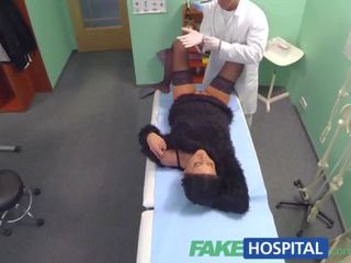 Fakehospital професор відкриває звичайно пацієнт є добре checked над